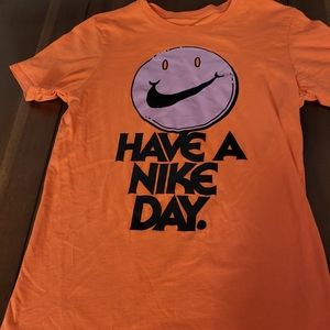 NIKE TShirt